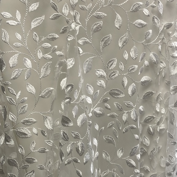 Jenny Yoo Lilith low cut low back whimsical wedding gown dress in ivory - Picture 11 of 15